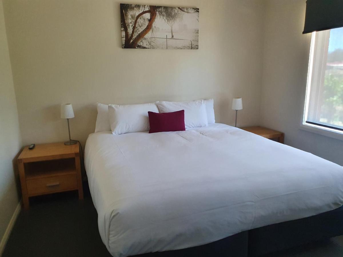 Comfort Inn Bishops Lodge Хэй Экстерьер фото