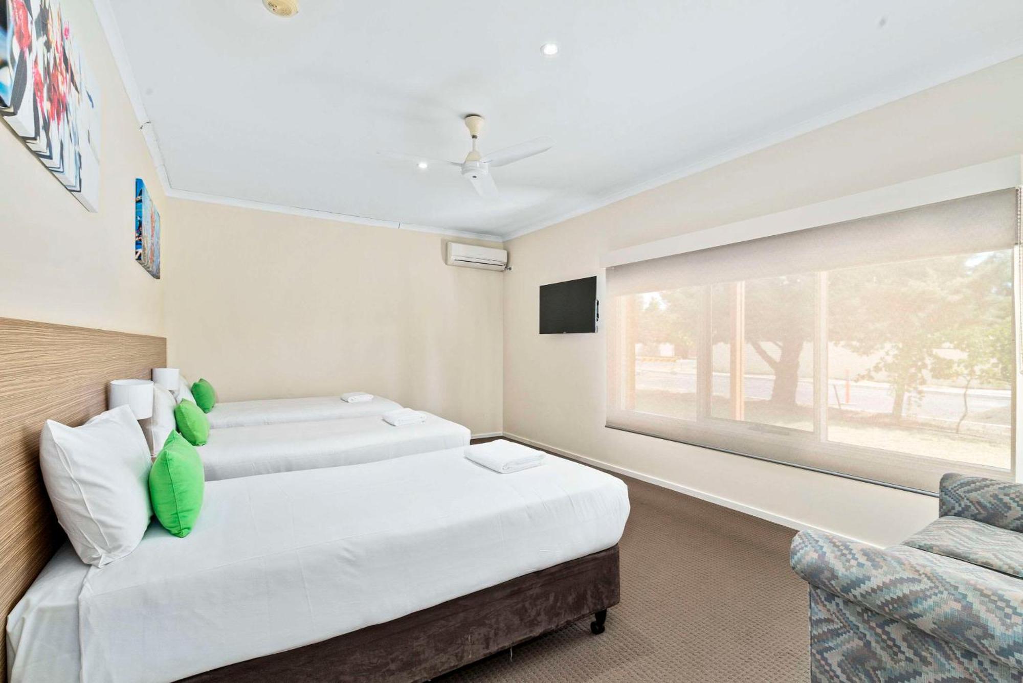 Comfort Inn Bishops Lodge Хэй Экстерьер фото