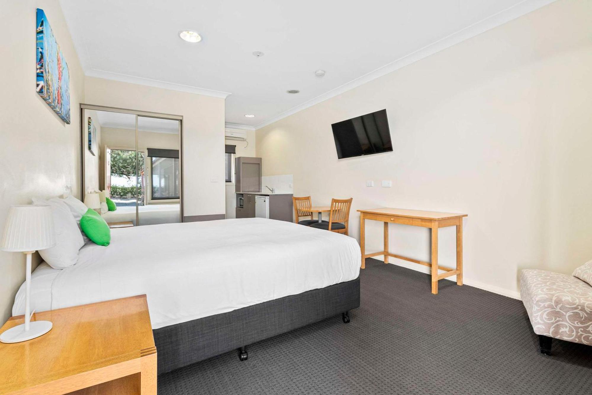 Comfort Inn Bishops Lodge Хэй Экстерьер фото
