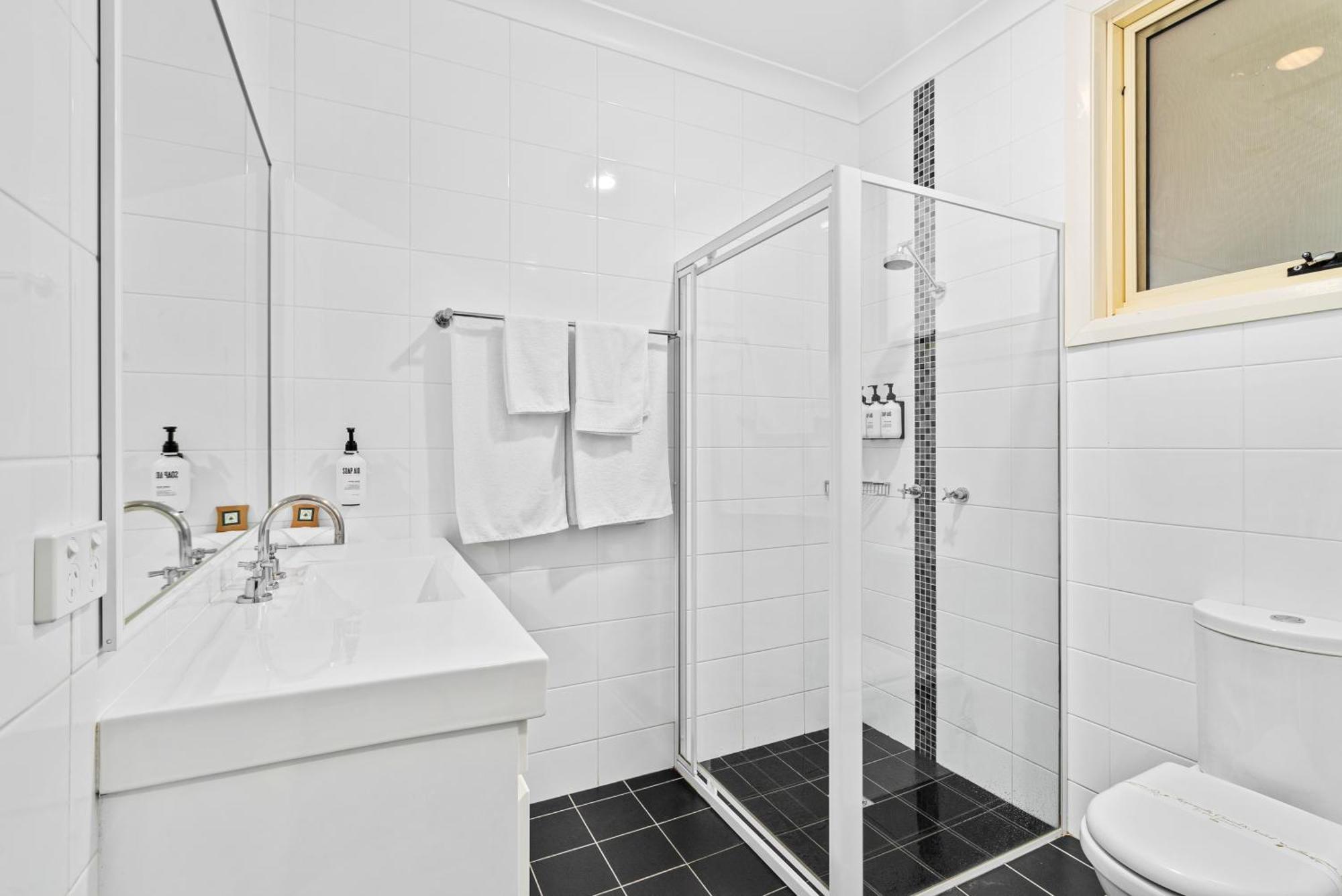 Comfort Inn Bishops Lodge Хэй Экстерьер фото