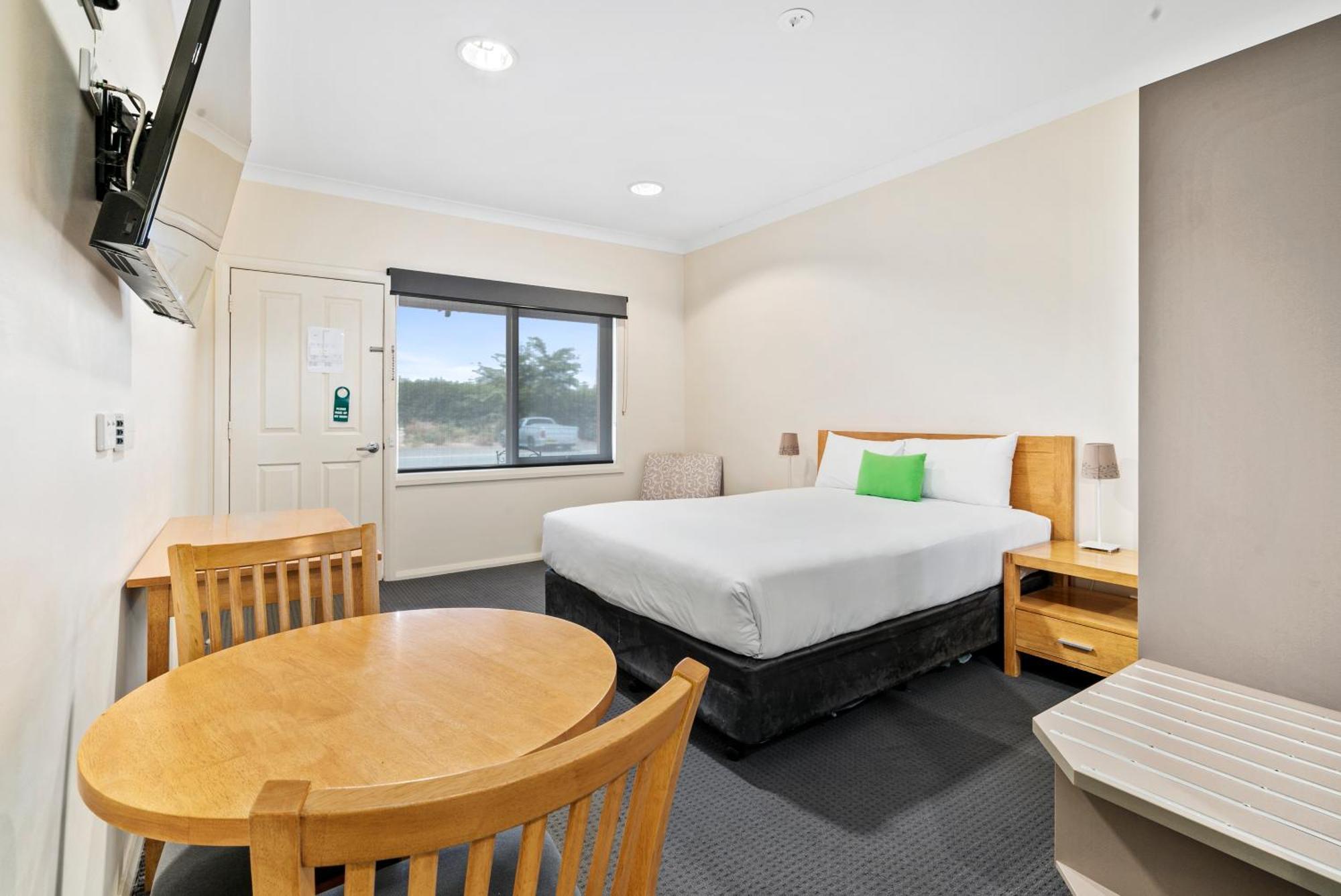 Comfort Inn Bishops Lodge Хэй Экстерьер фото
